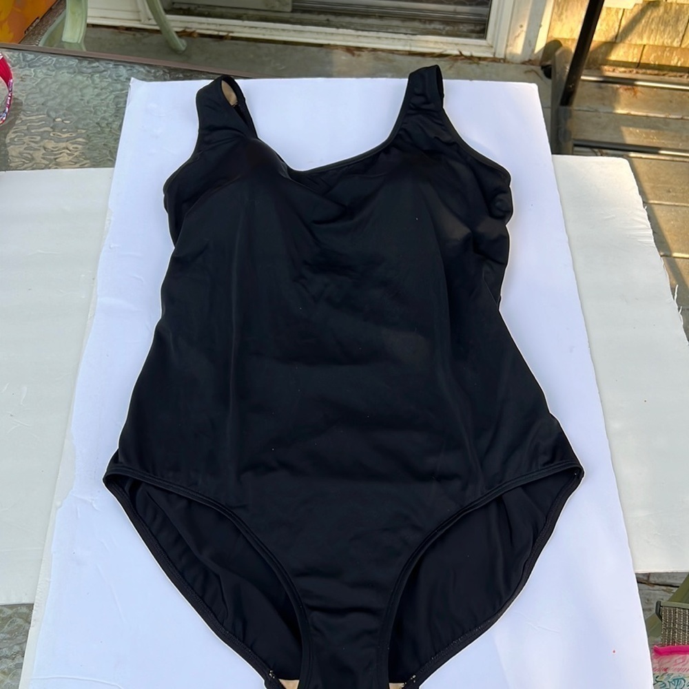 L.L. Bean Nylon Lycra Spandex One Piece Bathing Swim Suit Size 16